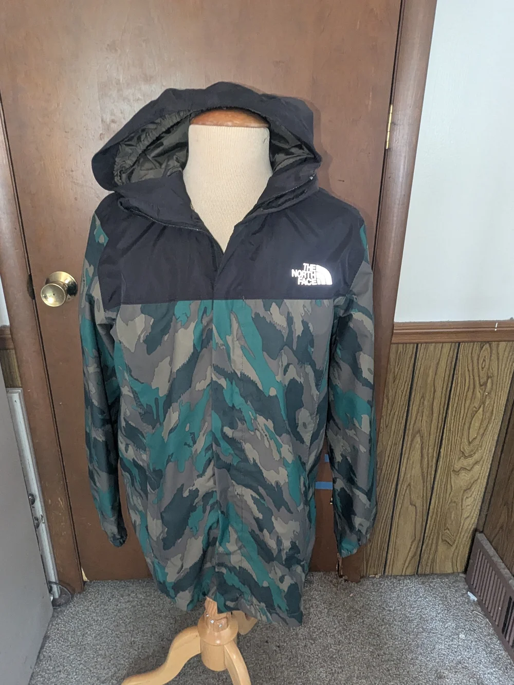 The North Face Kids Hooded Raincoat in Black and Green Camo